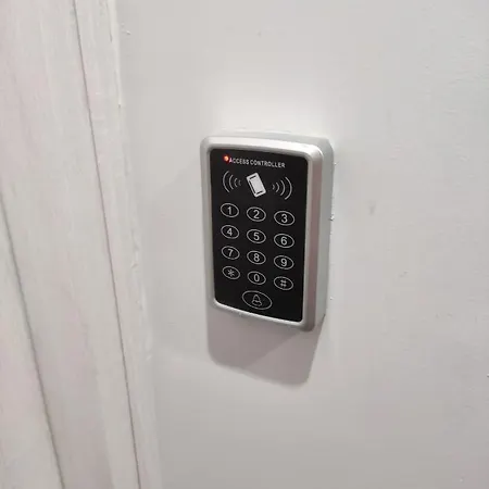 Dantonarooms 住宿加早餐酒店 那不勒斯