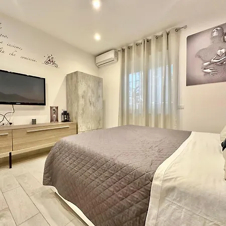 Dantonarooms Naples